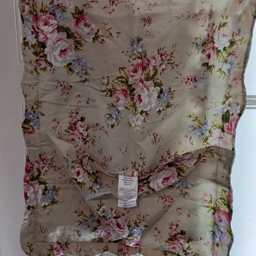 2 New! Pillowcases Winston brand Pink White & Green,Blue,Size 20"×26",Gift it.🎁 - Picture 2 of 13